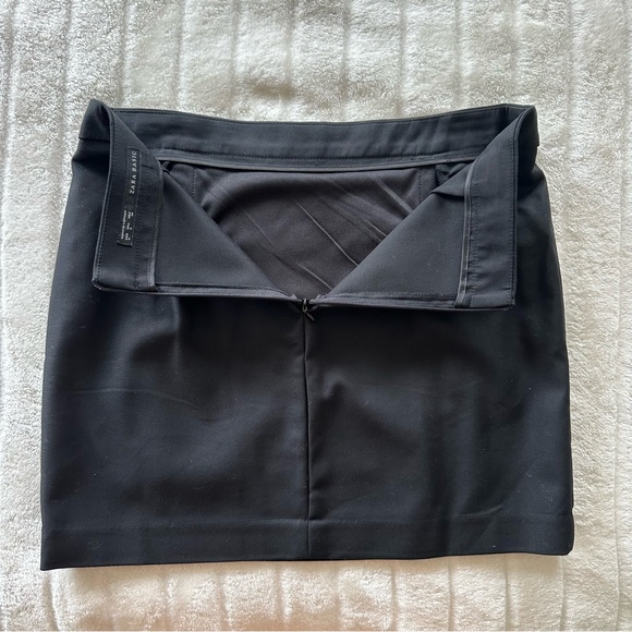Zara basic black skirt - Picture 3 of 4